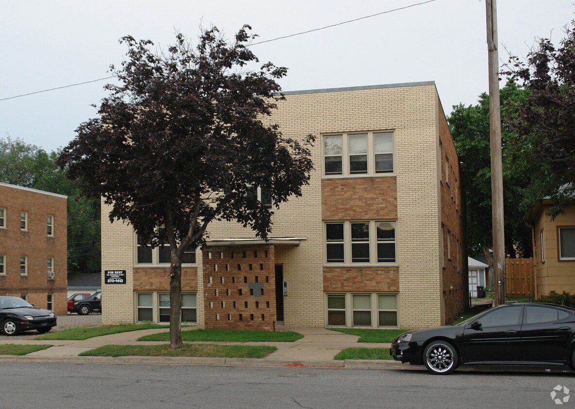 Building Photo - 3418 Stevens Ave S
