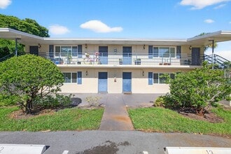 Building Photo - 821 Lighthouse Dr