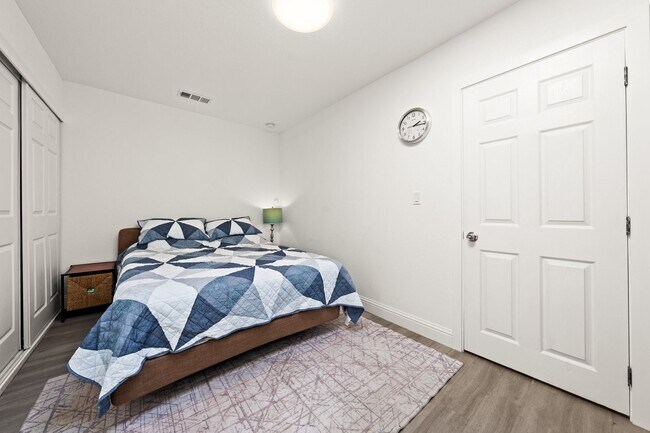 Foto del edificio - Welcome to your beautifully updated home!