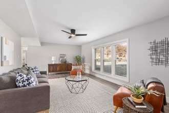 Building Photo - The Square on Delmar