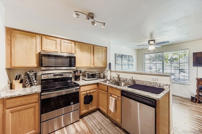 Building Photo - 1185 W 112th Ave