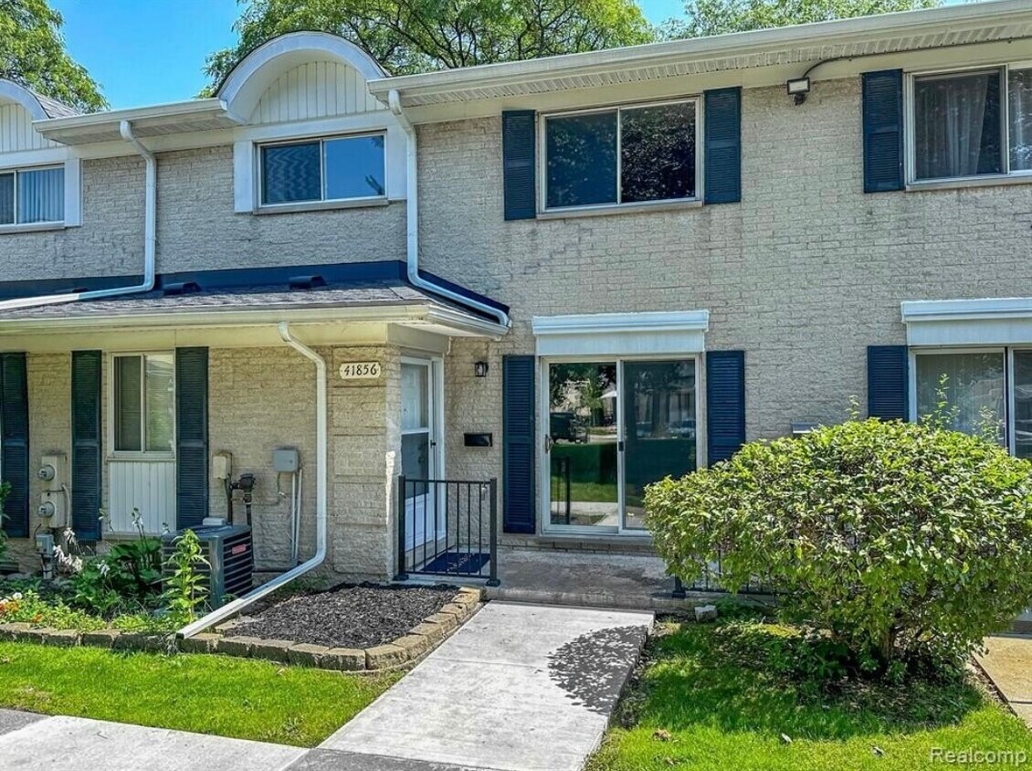 41856 Langley Dr Unit B2, Sterling Heights, MI 48313 Condo for Rent