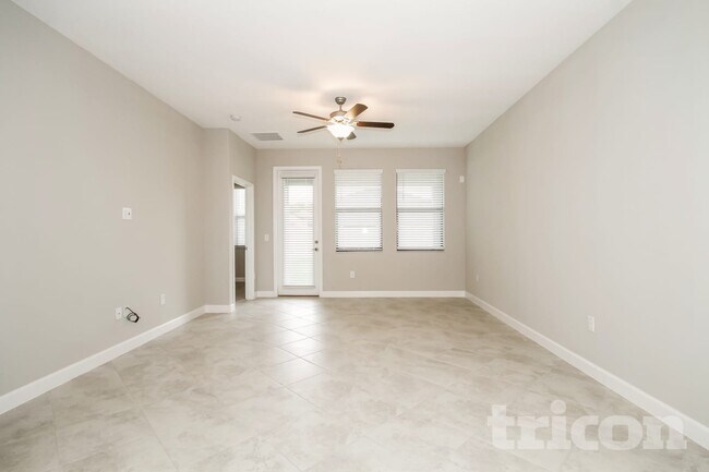 Building Photo - 9735 Ivory Dr