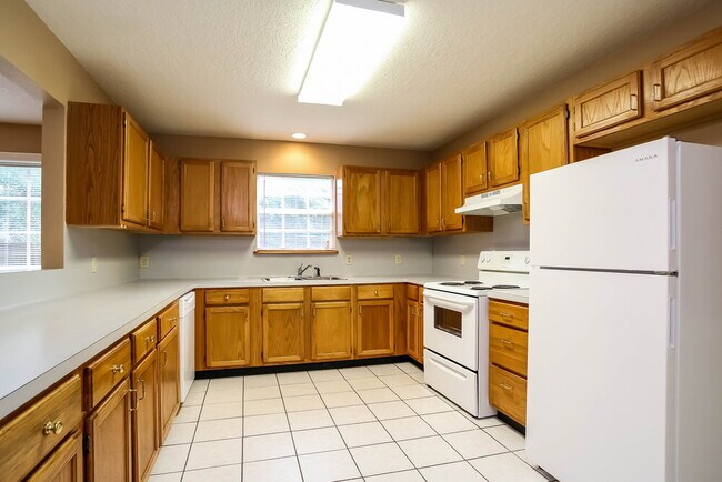 Building Photo - 19311 Cypress Bay Dr
