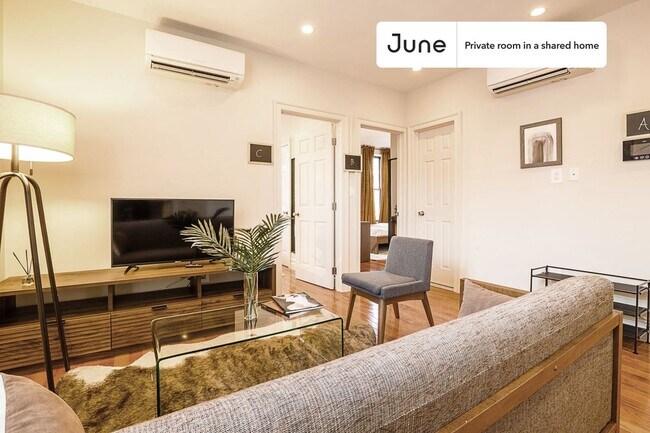 Building Photo - Room in Shared 3 bed/2 bath home in Upper West Side