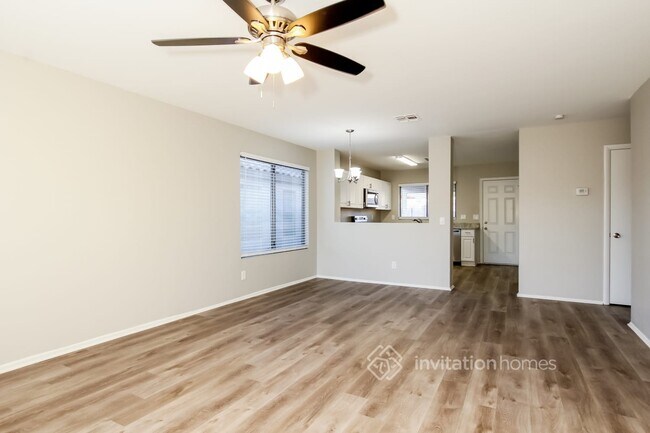 Building Photo - 8304 W Baxter Dr