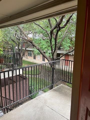 Foto del edificio - 4211 Newton Ave