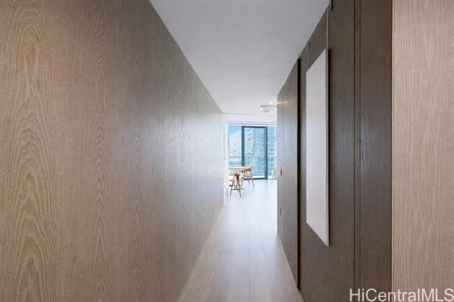 Building Photo - 1000 Auahi St