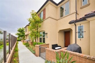 Building Photo - 50 Finch