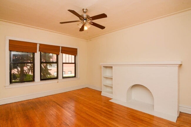 Building Photo - 2516 N Kedzie Blvd
