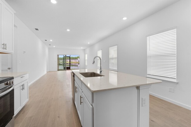 Foto del edificio - 709 Lake Sinclair St