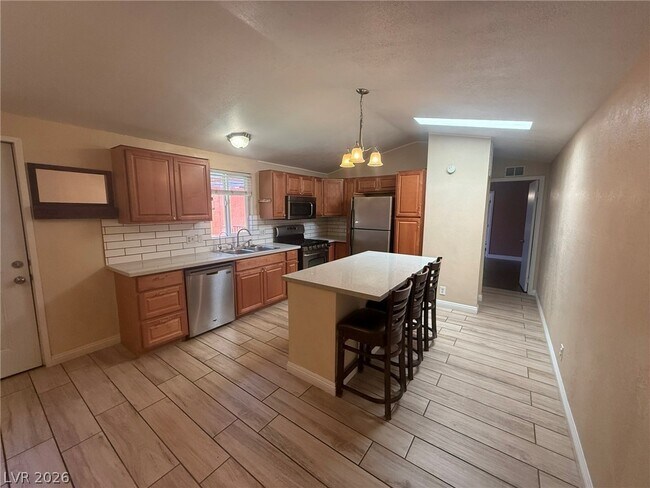 Foto del edificio - 5533 Wheatfield Dr