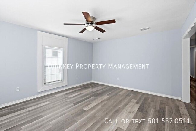 Foto del edificio - 1615 Maple St
