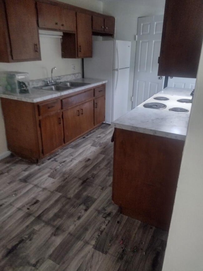 Building Photo - 167 Glen Hill Drive - Duplex