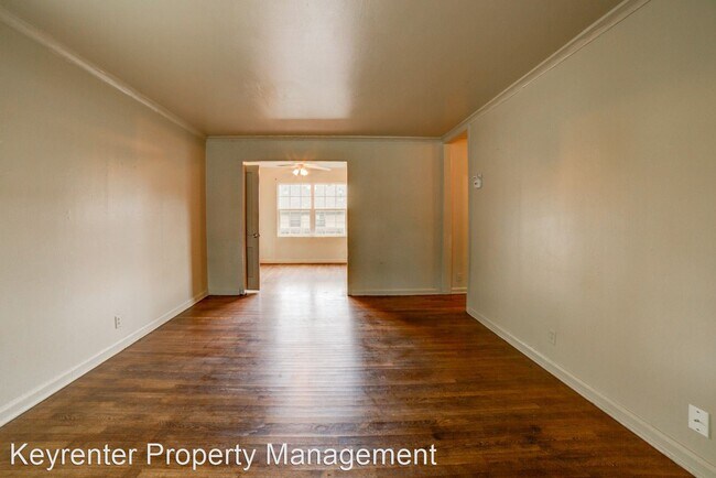 Foto del edificio - 1633 E 10th St