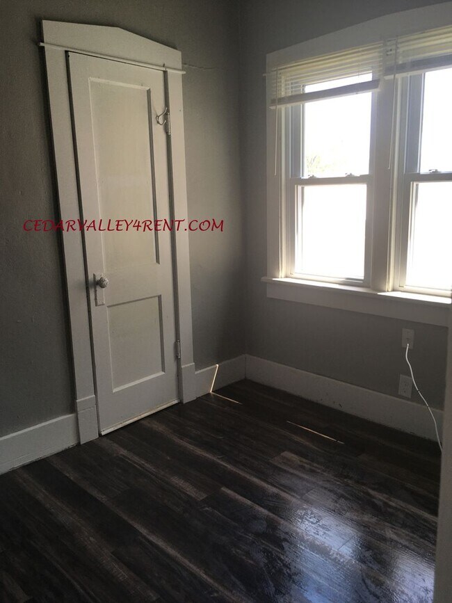 Foto del edificio - 2 Bedroom, 1 Bath Single Family Home 601 E...
