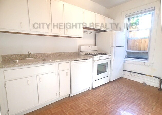 Building Photo - 125 1st Ave