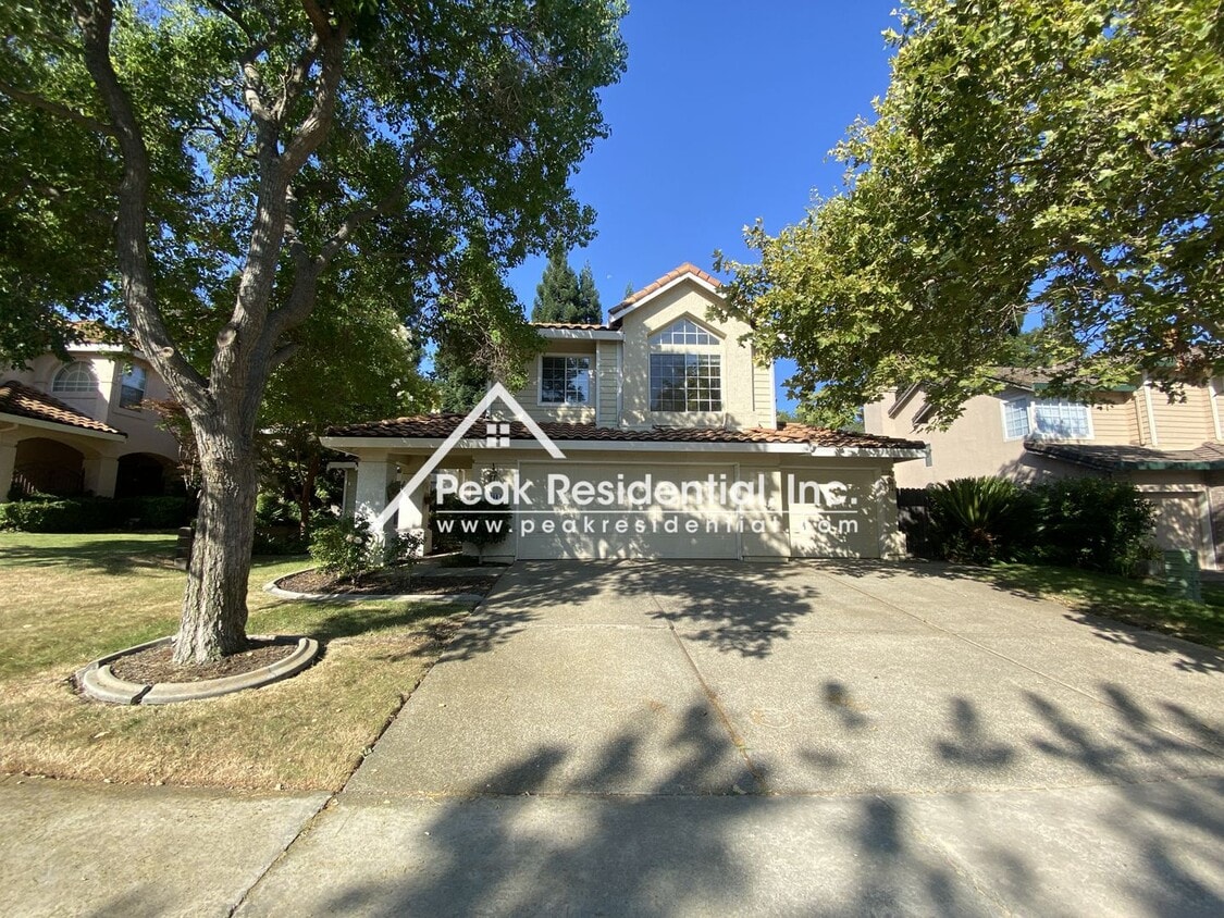 Primary Photo - Wonderful Folsom 4bd/3ba Home with 3 Car G...