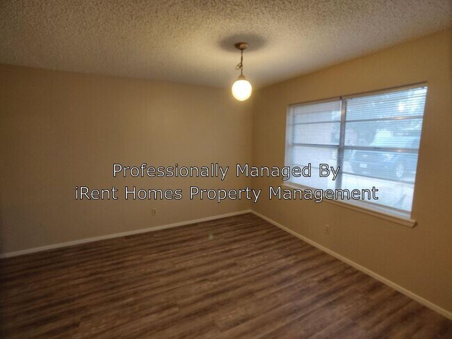 Foto del edificio - 901 E 42nd St