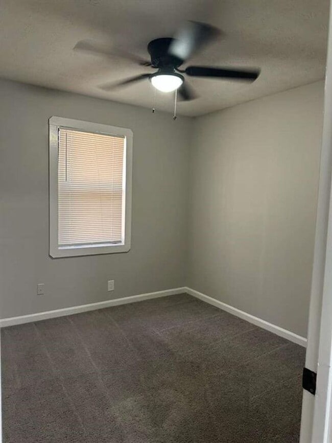 Foto del edificio - Renovated 3 Bedroom, 1.5 Bath Townhome for Rent in Lilburn