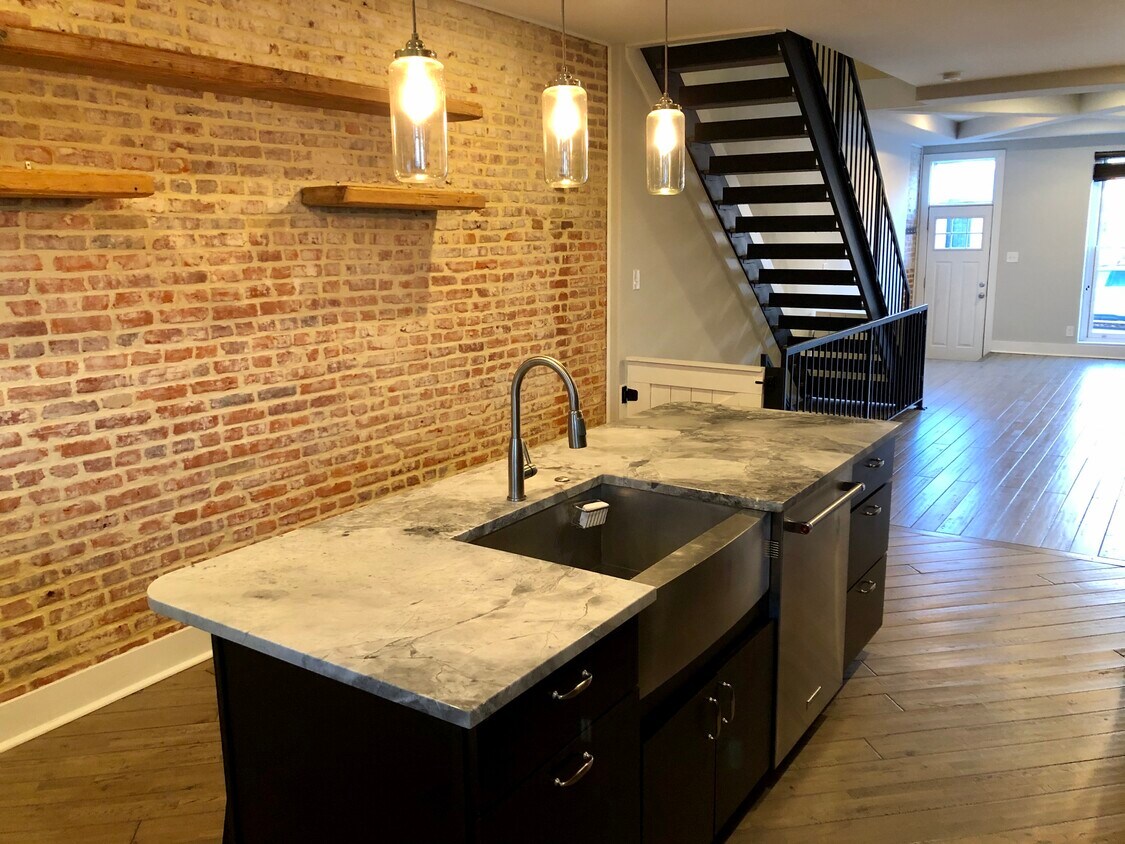 Kitchen - 3805 Fait Ave