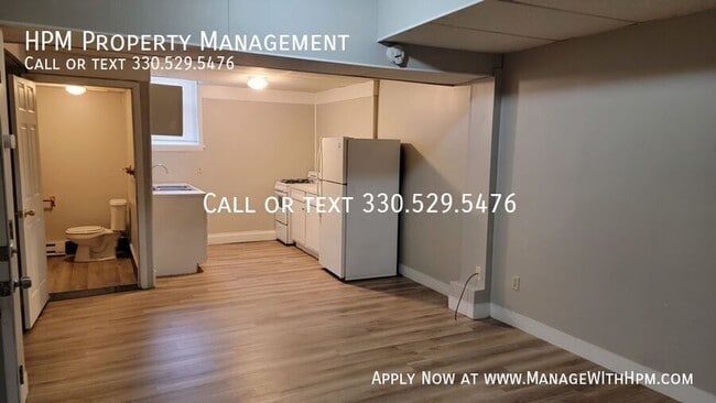 Building Photo - 551 Allyn St