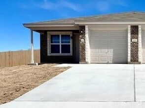 Building Photo - 205 Dolphin Dr