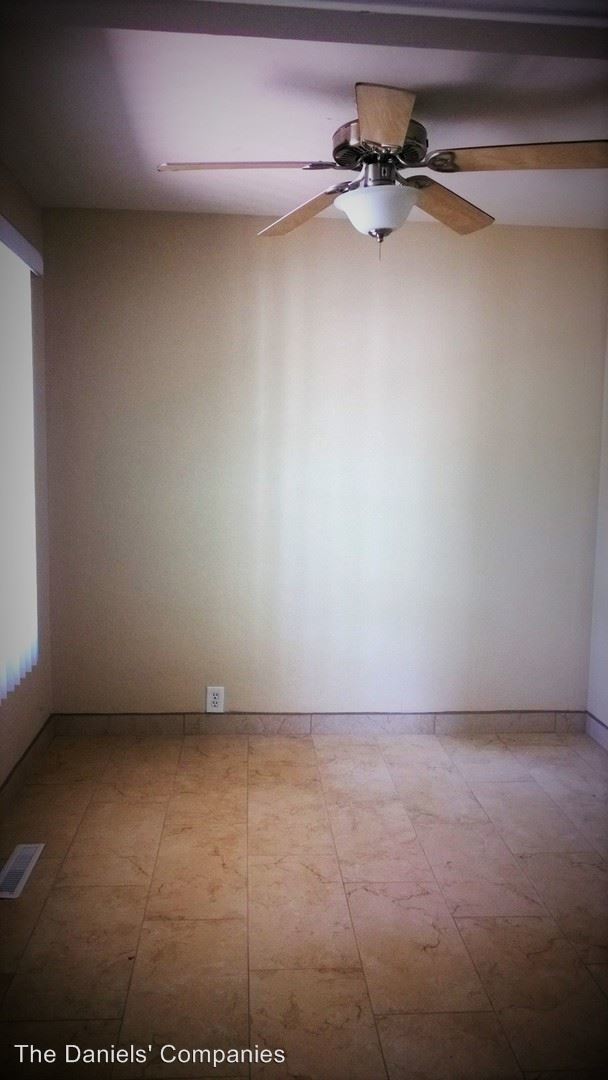Foto del edificio - 1152-1154 Pacific Beach Dr