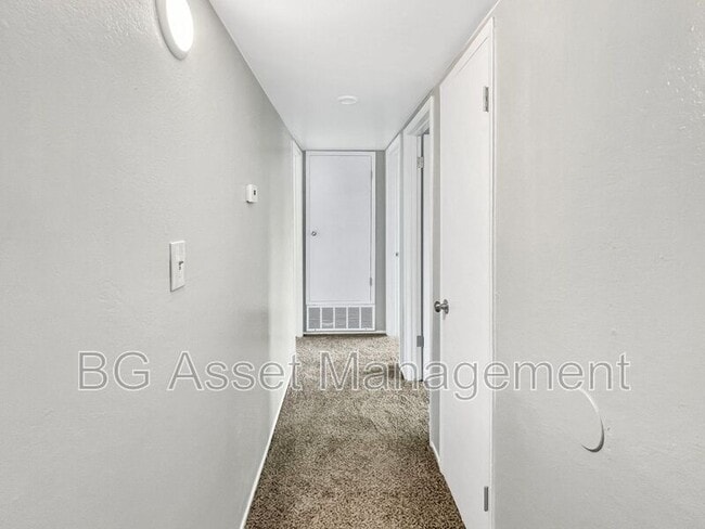 Building Photo - 4621 Ashdale Ct