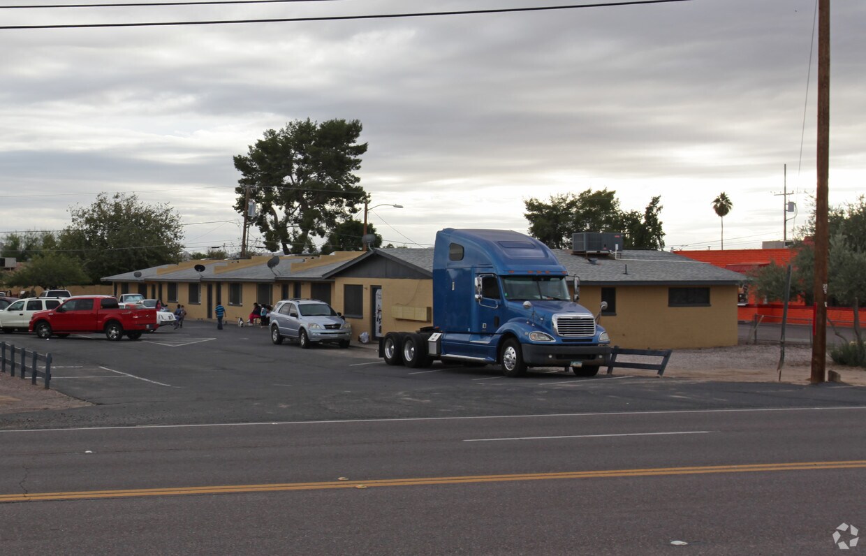 Foto del edificio - 24151 W Cr-85 Hwy