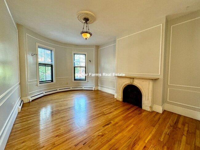 Building Photo - 95 E Brookline St