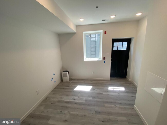 Building Photo - 3608 Olive St