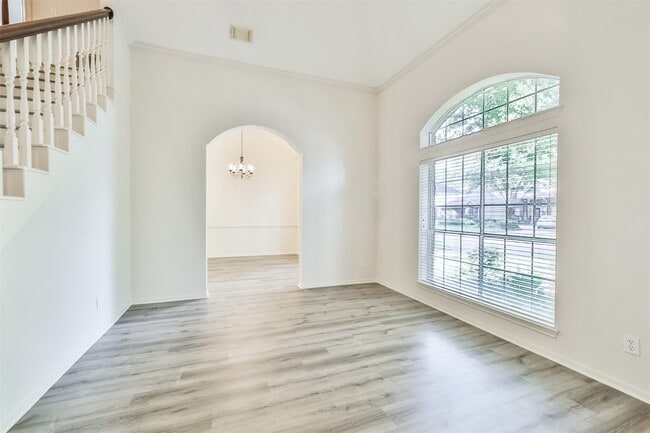Building Photo - 13006 Peach Meadow Dr