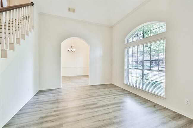 Foto del edificio - 13006 Peach Meadow Dr