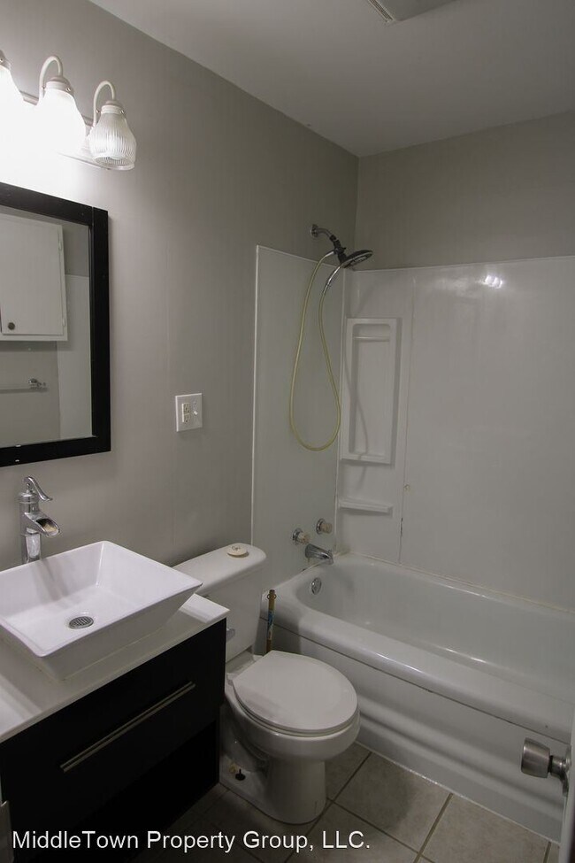 Building Photo - 2 br, 1 bath House - 1804 N Colson