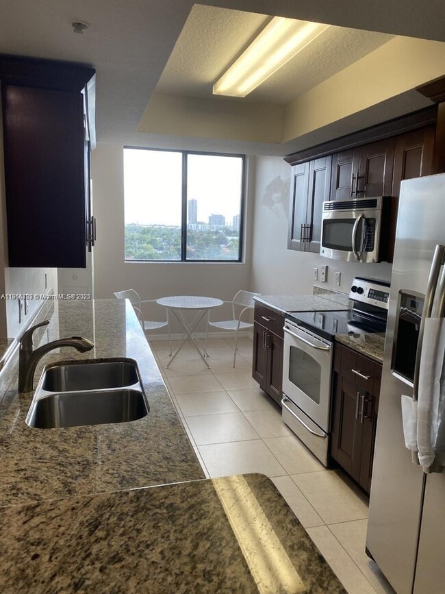 Foto del edificio - 3530 SW 22nd St
