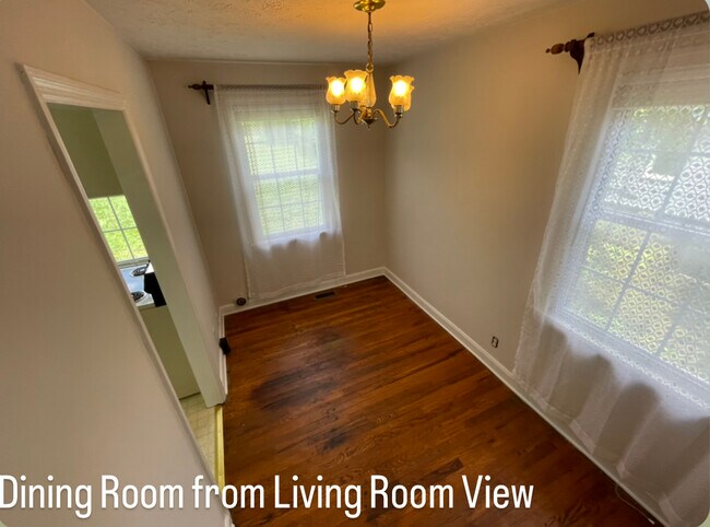 Building Photo - 108 Woodmont Cir