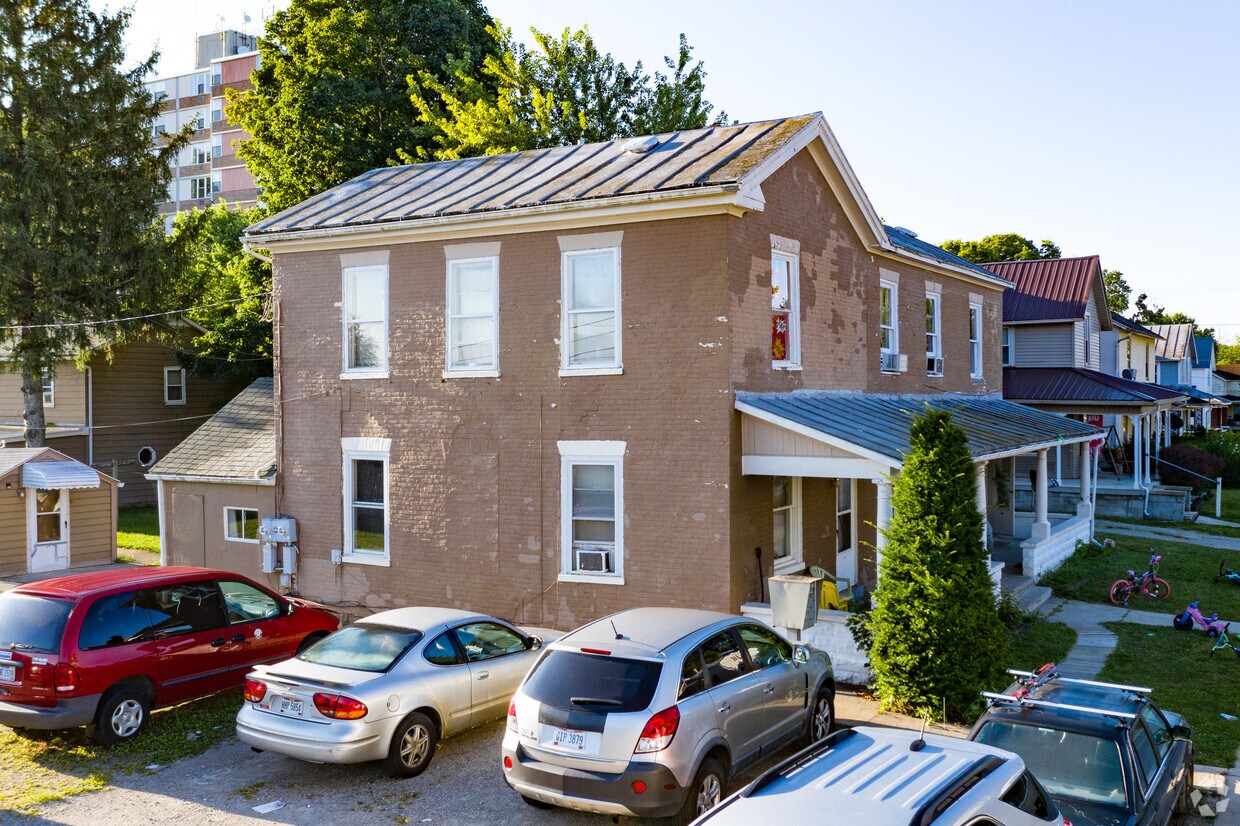 25 Saint Clair St, Tiffin, OH 44883 Apartments in Tiffin, OH