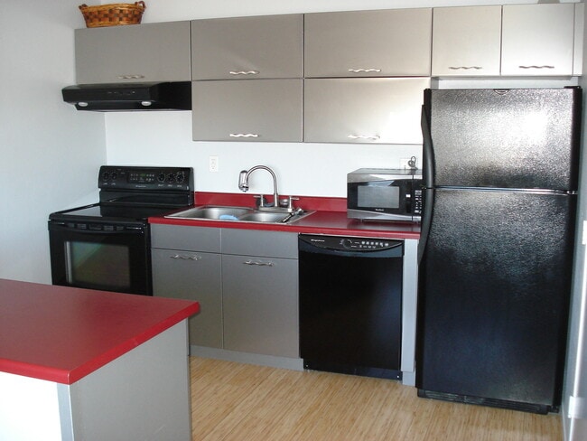 Building Photo - Cashill Condo