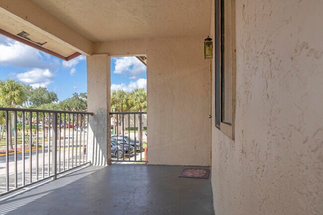 Foto del edificio - 7951 Southgate Blvd