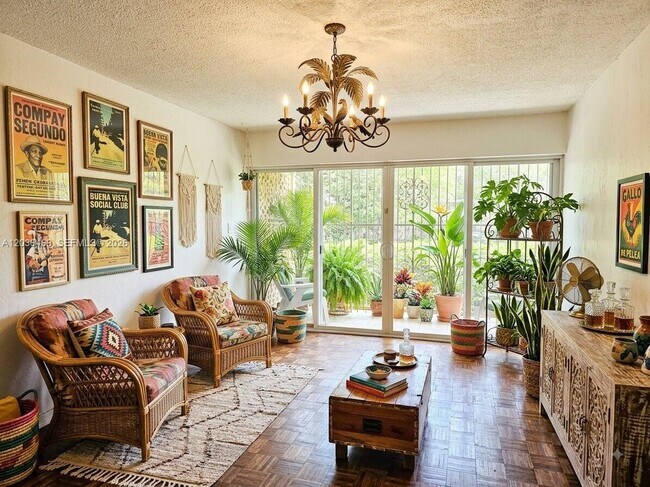 Foto del edificio - 520 NE 38th St