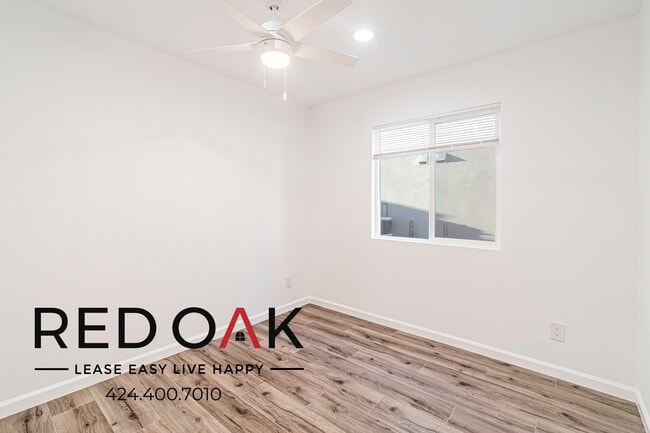 Building Photo - 649 W 92nd St