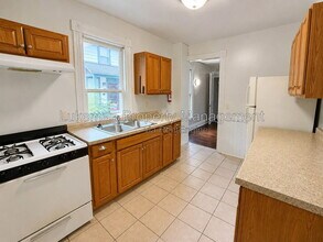 Building Photo - 525 Minor