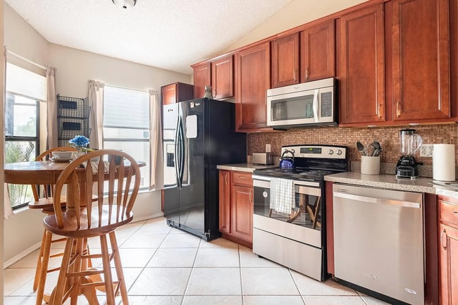 Foto del edificio - 134 Lakepointe Cir