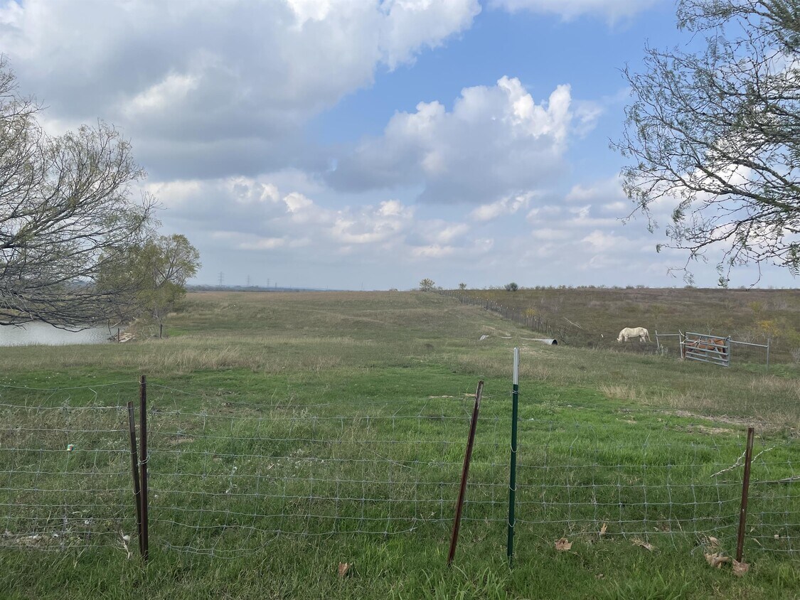122 Roots Rd, Martindale, TX 78655 House Rental in Martindale, TX