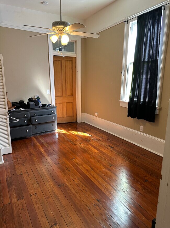 Building Photo - 306 S Murat St