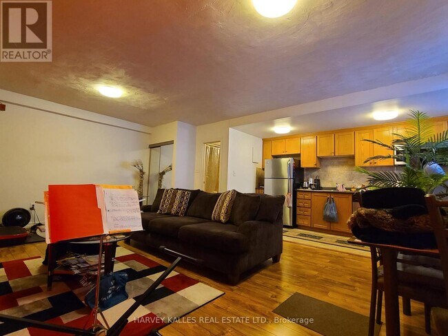 Building Photo - 1751 Victoria Park Ave