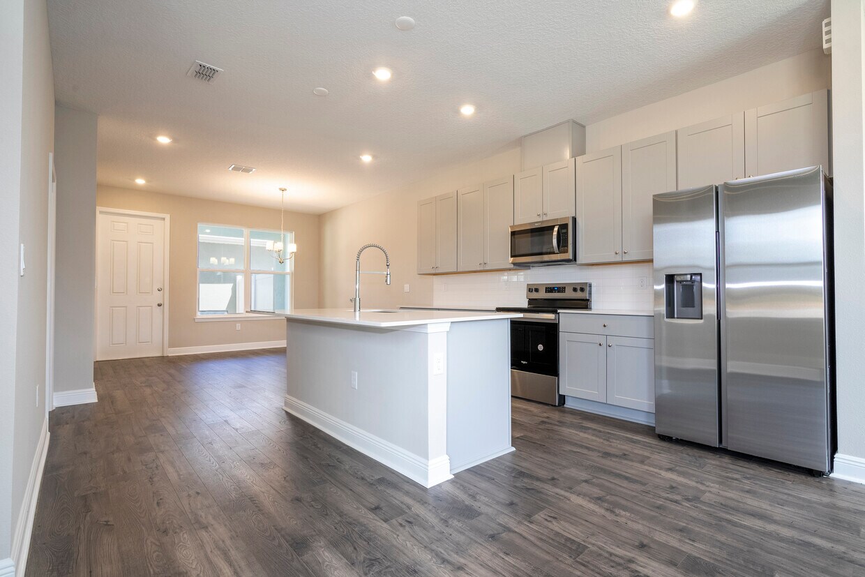 Building Photo - 16350HVS