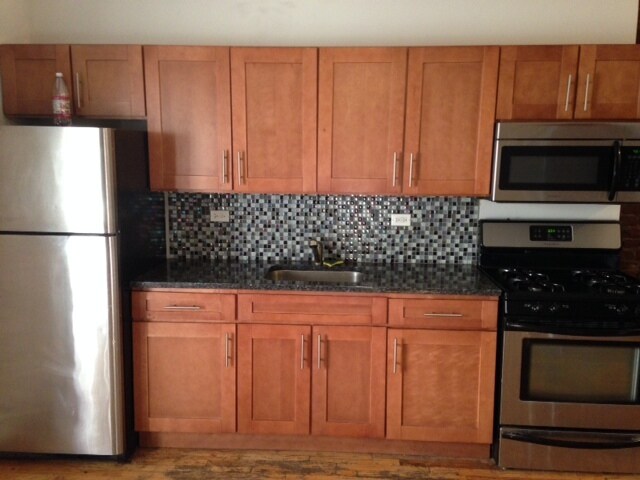 Foto principal - 128 Manhattan Ave