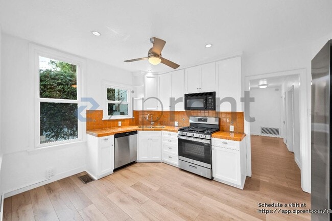 Foto del edificio - 5160 San Vicente Blvd